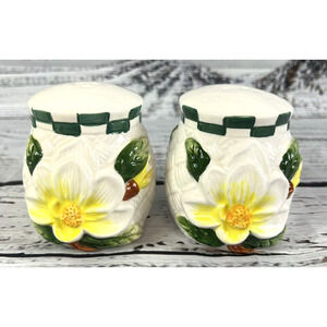 Vintage Youngs Salt & Pepper Shaker Set Magnolia Flower Country Farmhouse Yellow